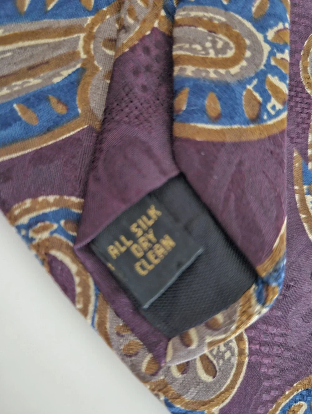 VTG AQUASCUTUM Of London Plum Paisley 100% Silk Tie | SZ 3.75